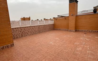 Terrasse von Dachboden zum verkauf in Pinto mit Klimaanlage und Terrasse