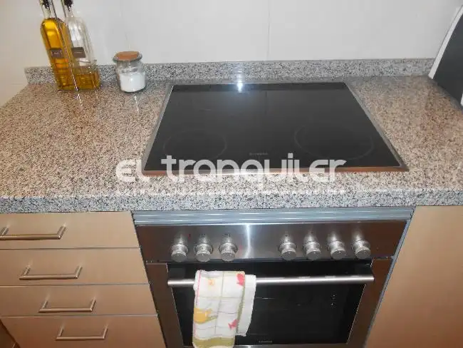 Cocina de Piso de alquiler en Madrid con Aire acondicionado, Terraza y Trastero
