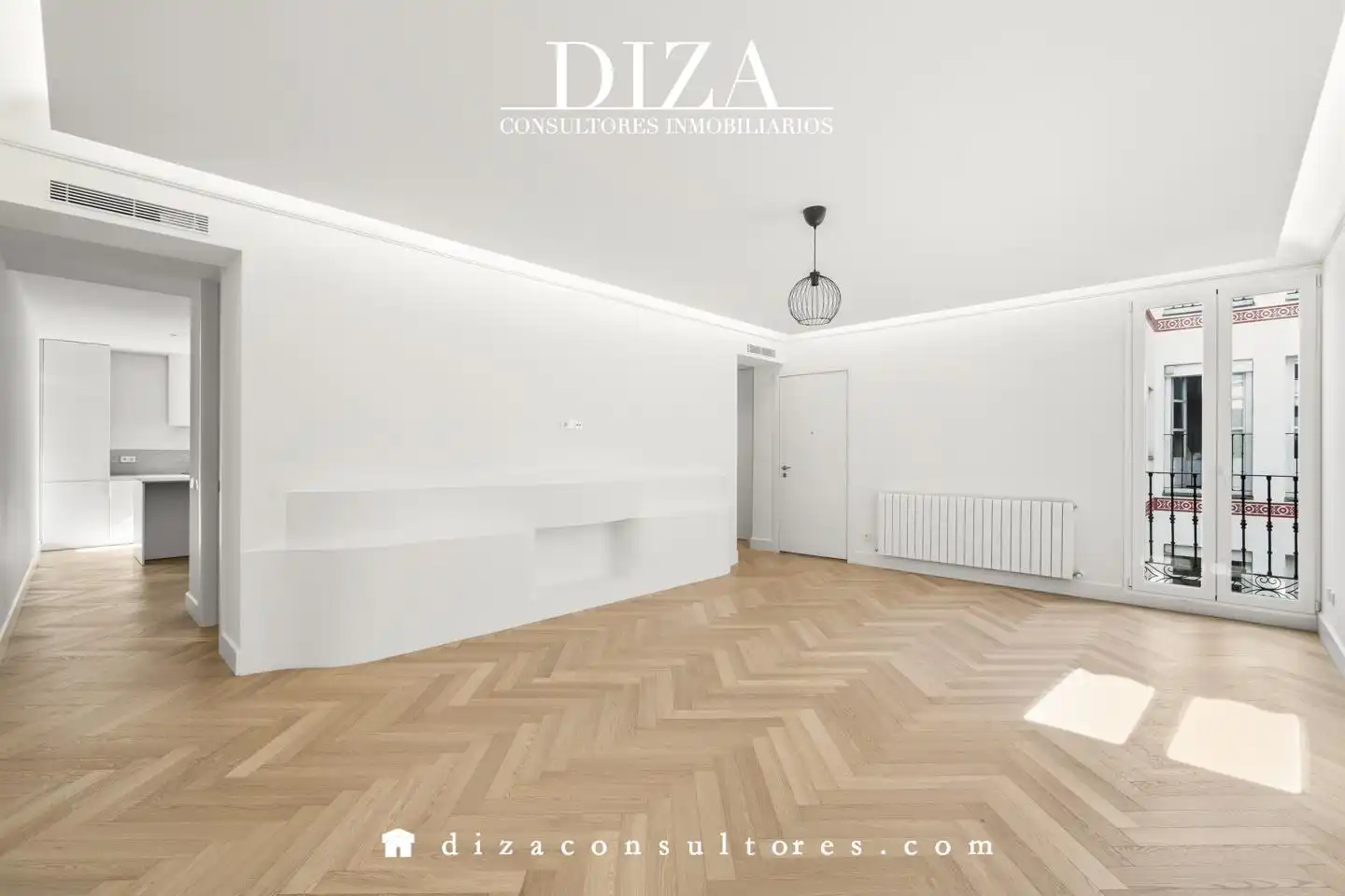 Living room of Flat for sale in Madrid  with Air Conditioner, Heating and Parquet flooring
