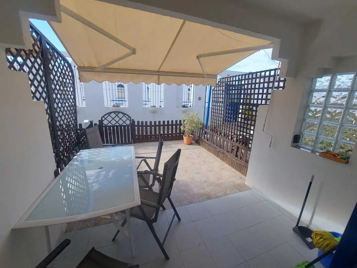 Bungalow avec terrasse à vendre à Avenida Touroperador Neckermann 3, imagen 2