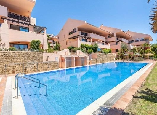 Swimming pool of Planta baja for sale in Mijas  with Air Conditioner, Heating and Private garden