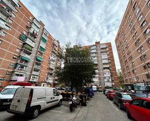 Exterior view of Flat for sale in  Madrid Capital  with Terrace