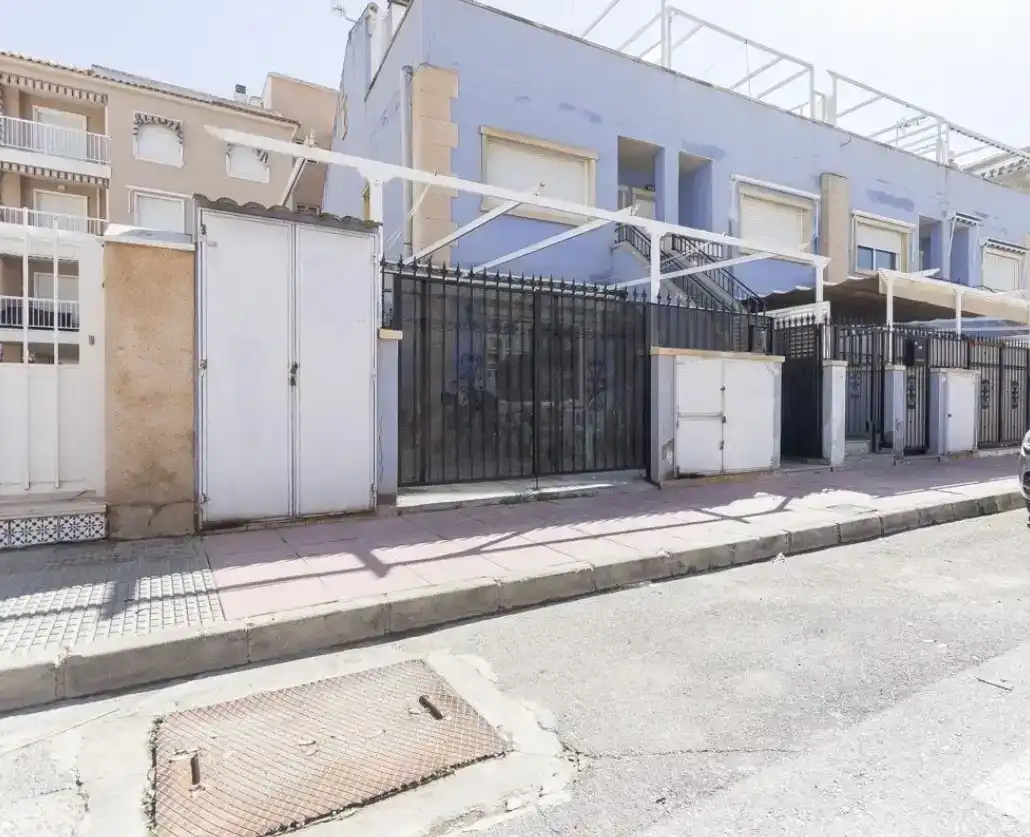 Vista exterior de Apartament en venda en Santa Pola amb Aire condicionat