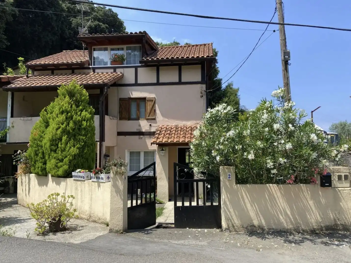 Vista exterior de Casa o xalet de lloguer en Valle de Trápaga-Trapagaran amb Calefacció, Jardí privat i Terrassa