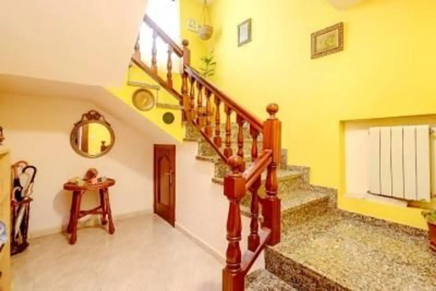 Houses for sale in Bimenes  with Heating, Private garden and Parquet flooring