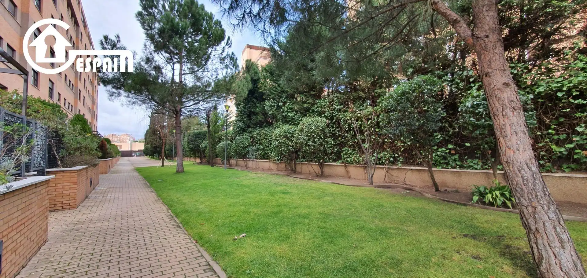 Jardín de Piso en venta en Madrid con Aire acondicionado, Calefacción y Jardín privado