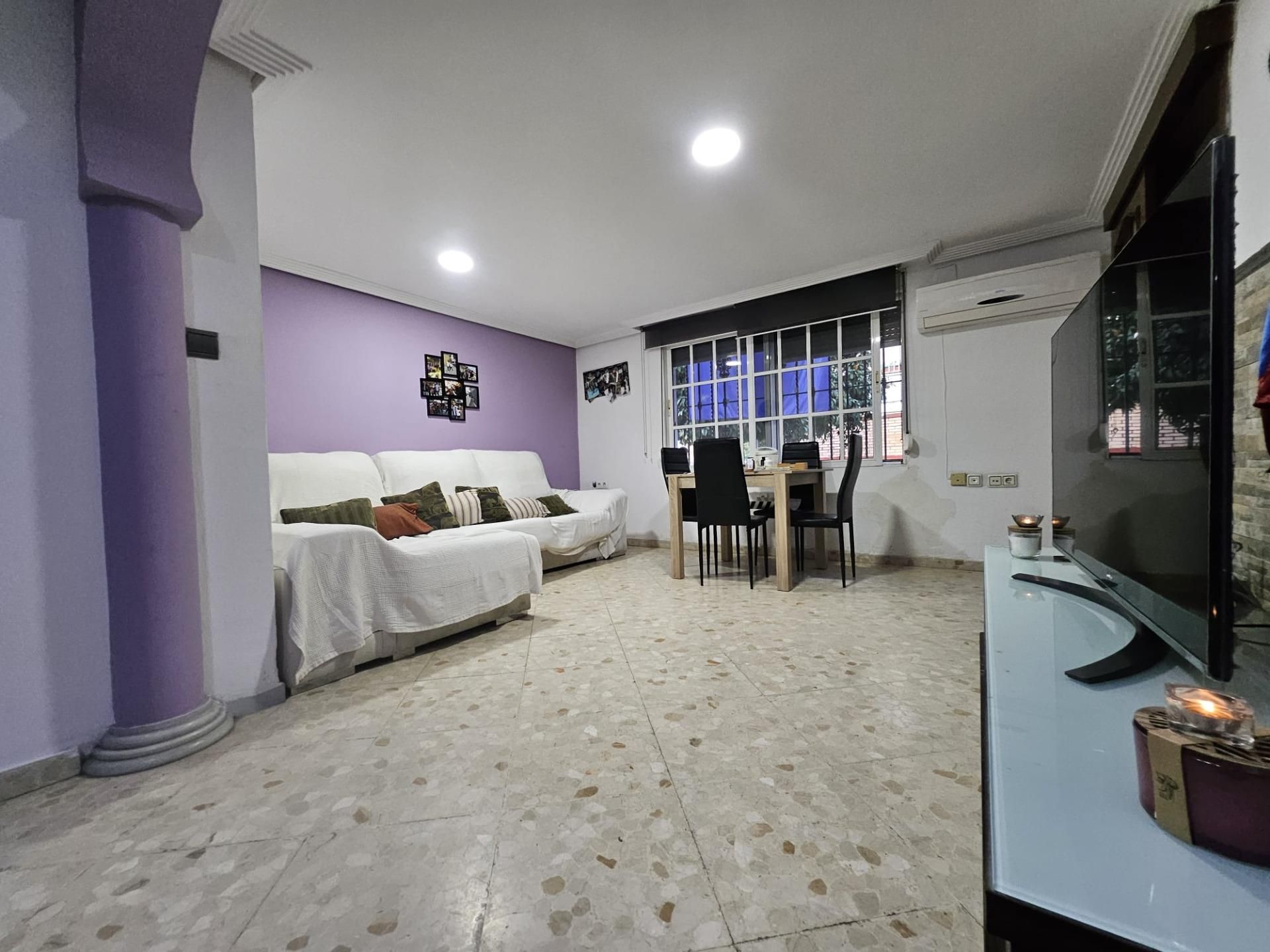 Living room of Planta baja for sale in  Sevilla Capital  with Air Conditioner and Heating