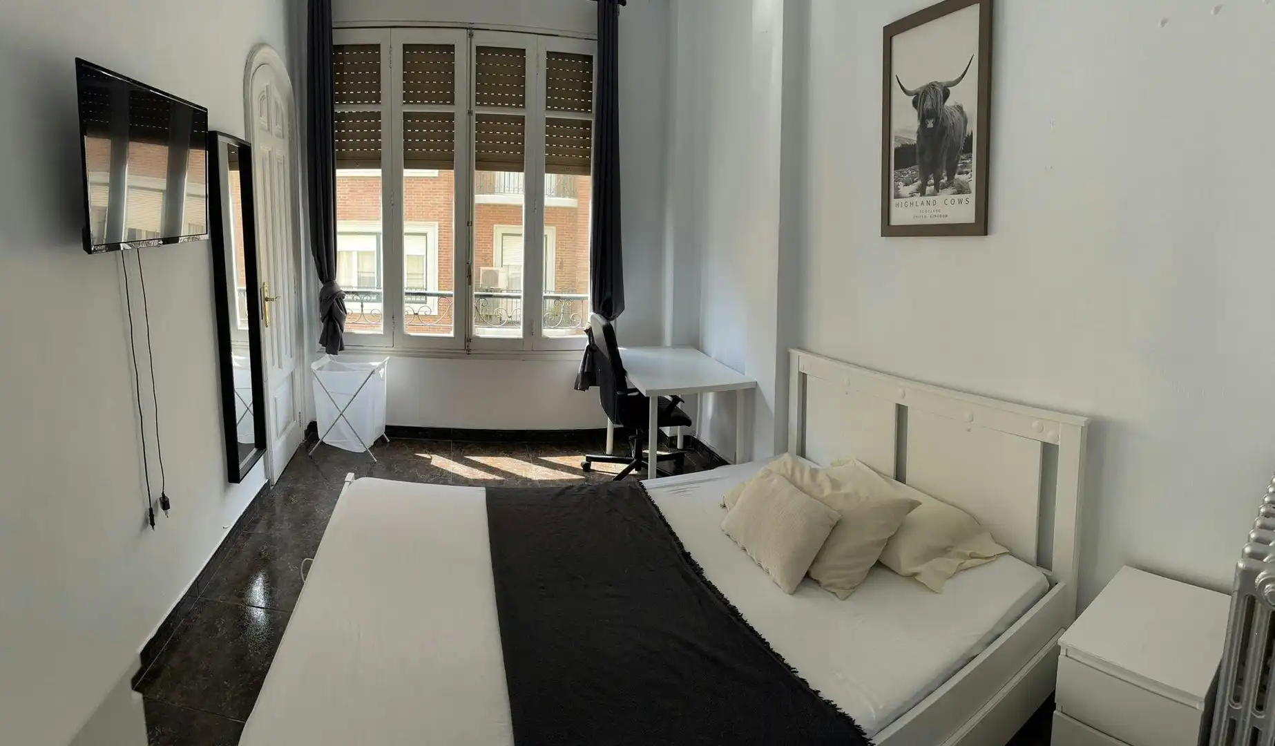 Habitación de Piso para compartir en  Valencia Capital con Calefacción, Lavadora y TV