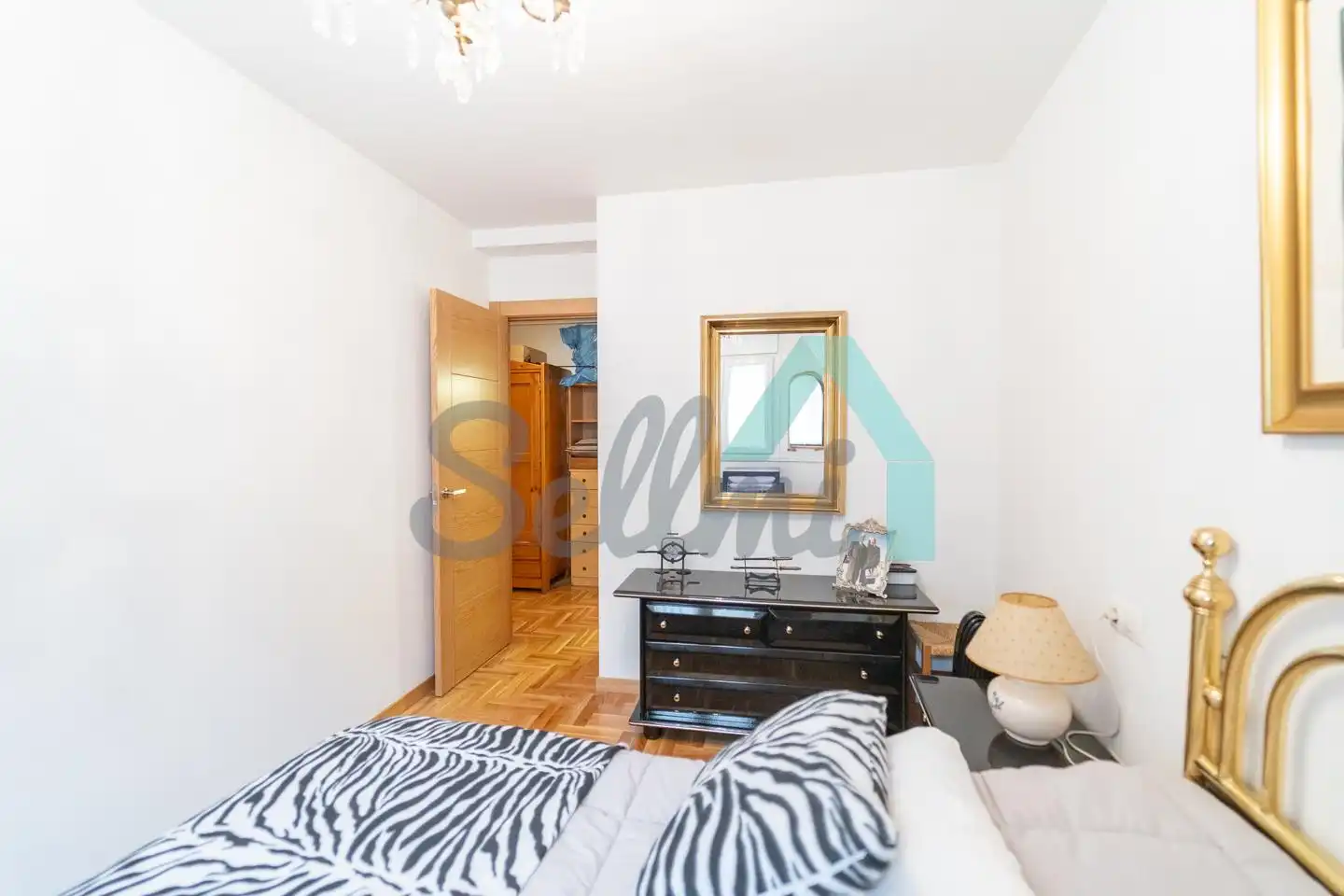 Habitación de Piso en venta en San Martín del Rey Aurelio con Calefacción, Parquet y Trastero