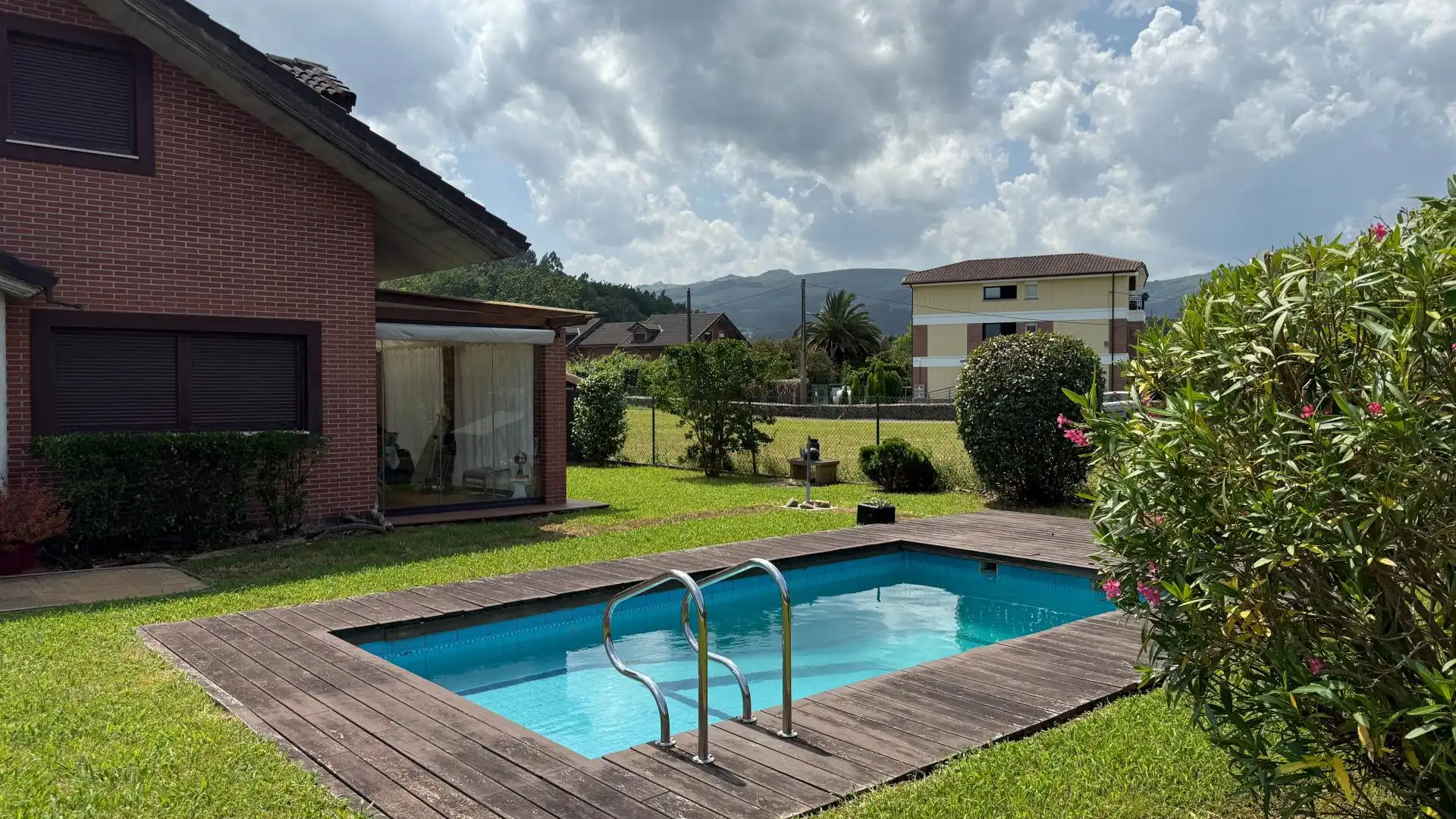 Swimming pool of Houses for sale in Guriezo  with Heating