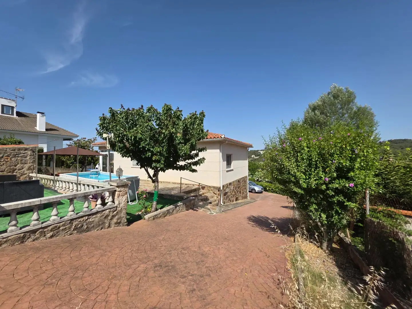 Vista exterior de Casa o chalet en venta en Vallirana con Aire acondicionado, Calefacción y Jardín privado