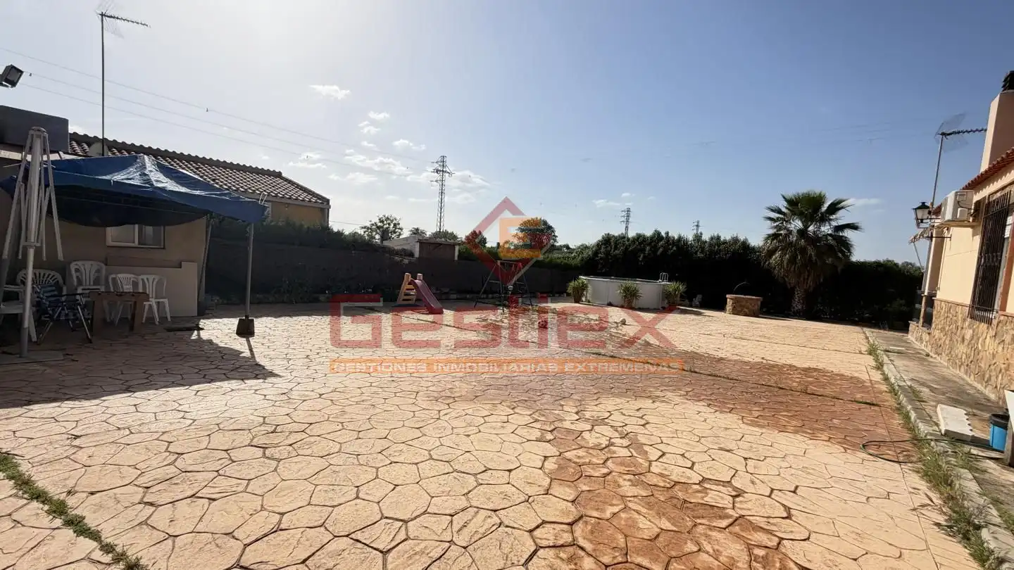 Garten von Haus oder Chalet zum Verkauf in Almendralejo
