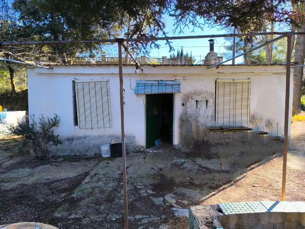 Detached house with pool for sale in Ibi
