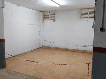 Individual en venta en Carrer Tulipa 18