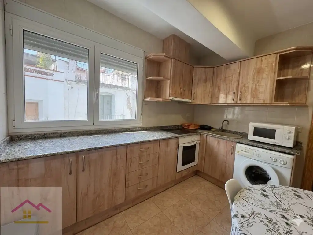 Flat for sale in Calle San Vicente 23, imagen 2