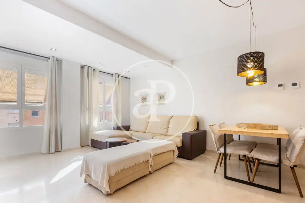 Sala d'estar de Pis de lloguer en Valencia amb Aire condicionat, Calefacció i Jardí privat