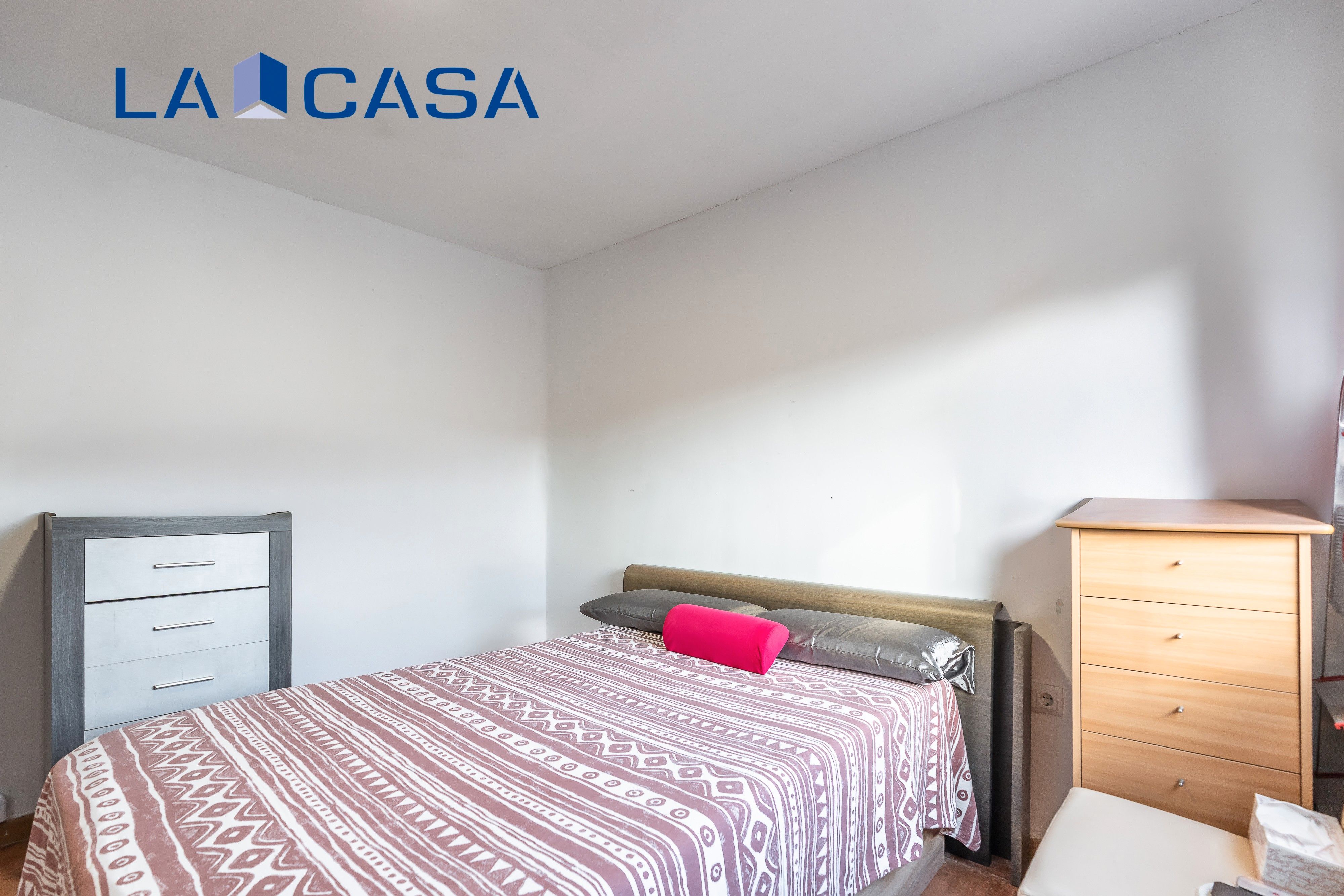Flat for sale in Opañel, Carabanchel