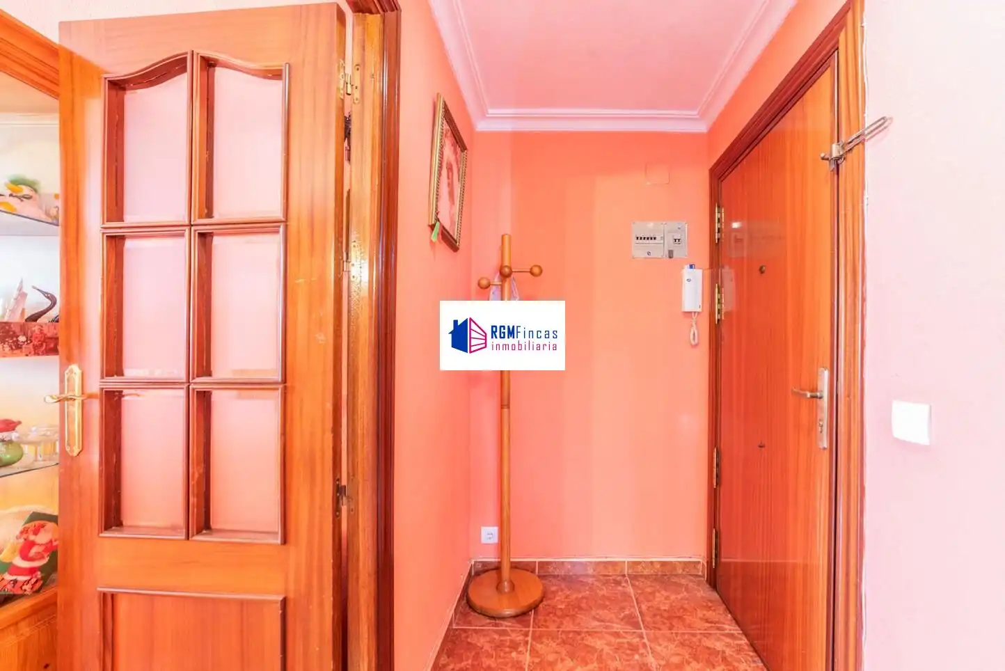 Flat for sale in Sevilla  with Air Conditioner and Storage room