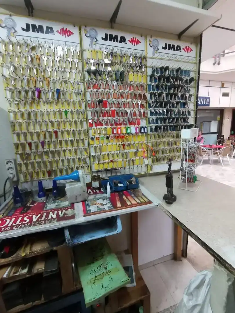 Local en venda en Móstoles amb Aire condicionat
