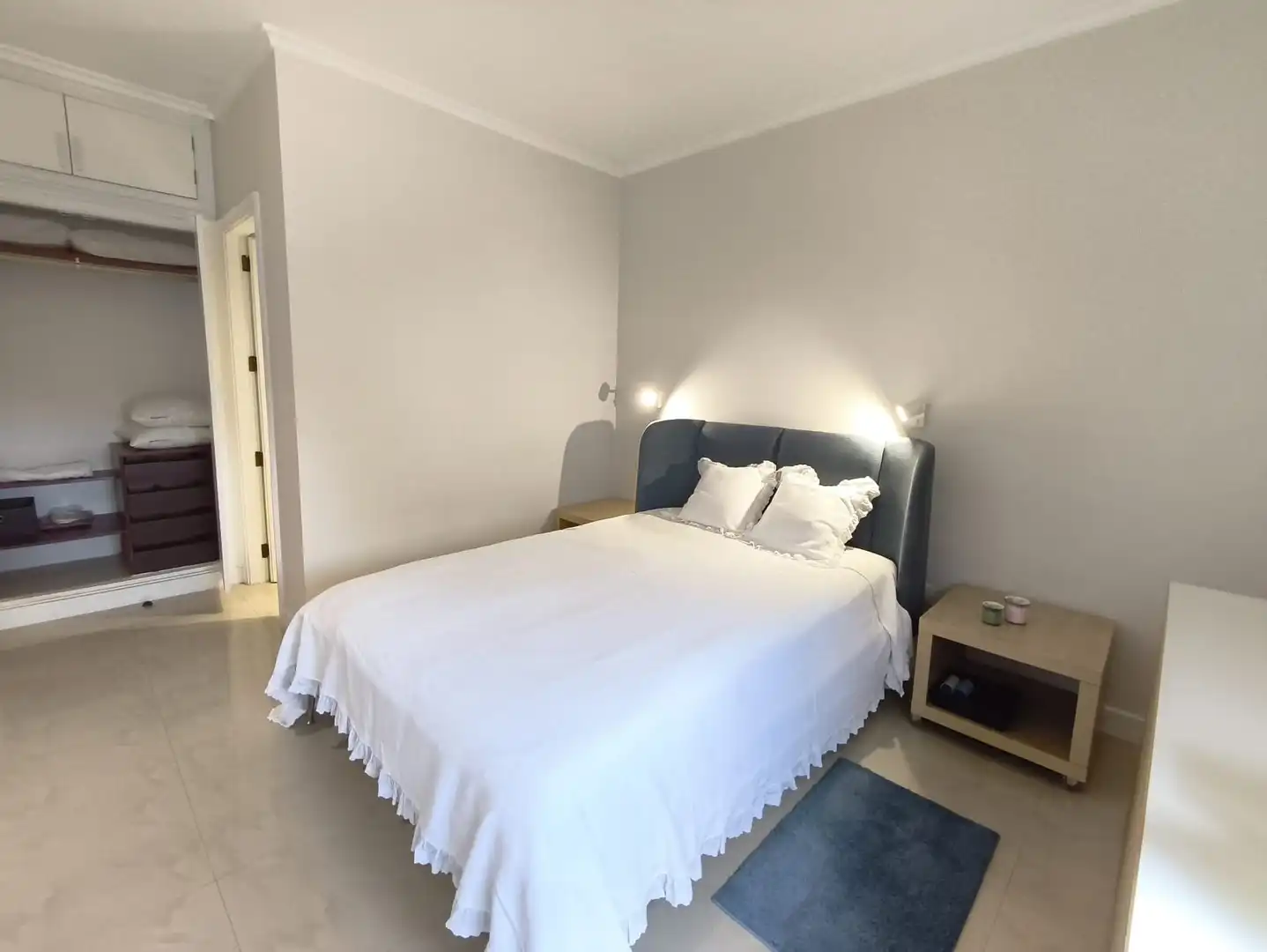 Apartament de lloguer a Avenida Juan XXIII, Ciudad Jardín