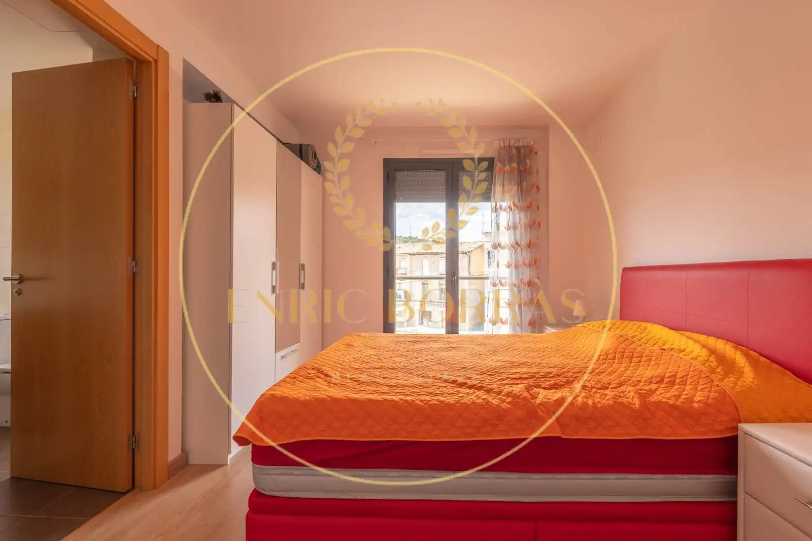 Habitación de Dúplex en venta en Gironella con Aire acondicionado, Calefacción y Jardín privado