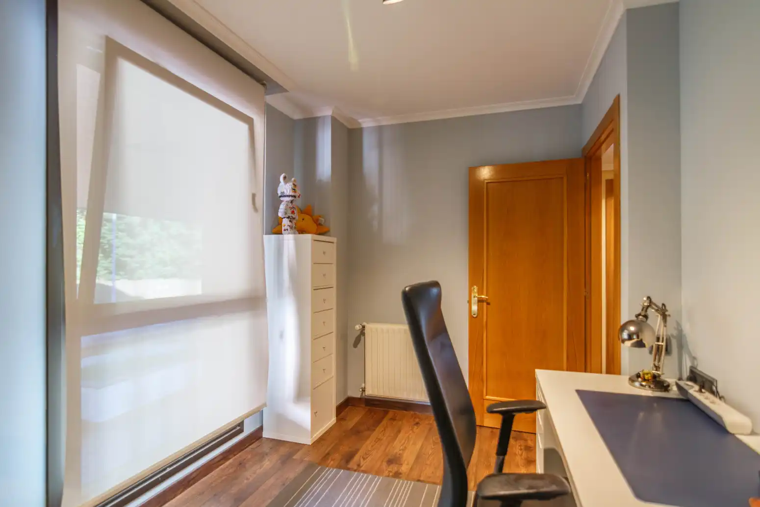 Bedroom of Flat for sale in El Carbayedo - El Quirinal