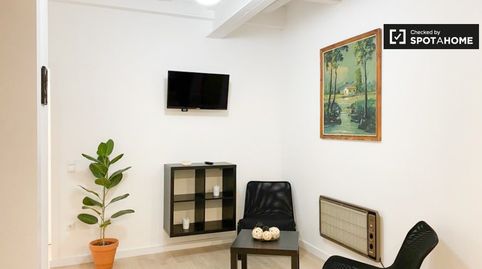 Apartamento de 2 dormitorios en alquiler en El Raval, Barcelona, imatge 2