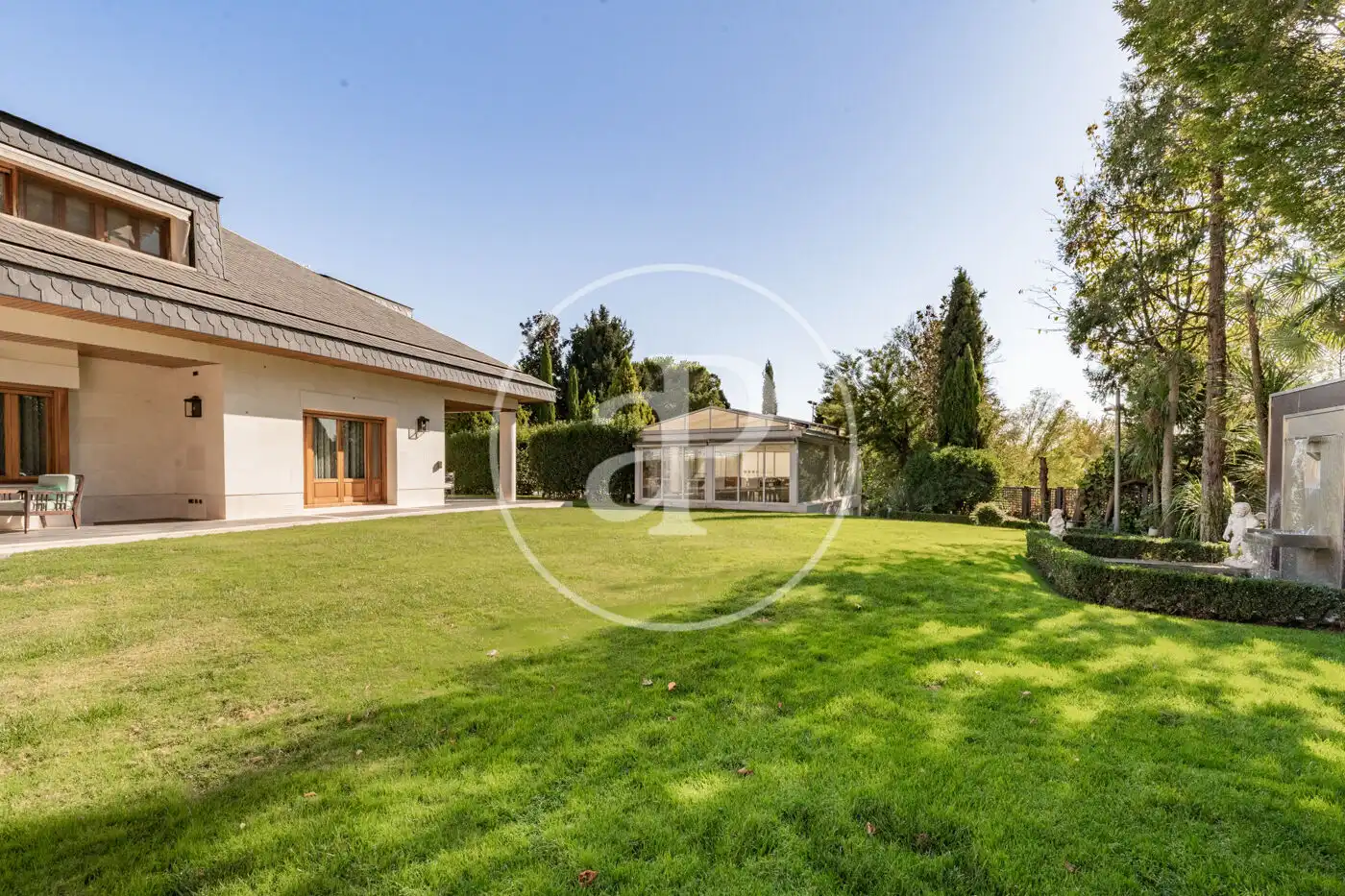Garden of Houses for sale in Madrid  with Air Conditioner, Heating and Private garden