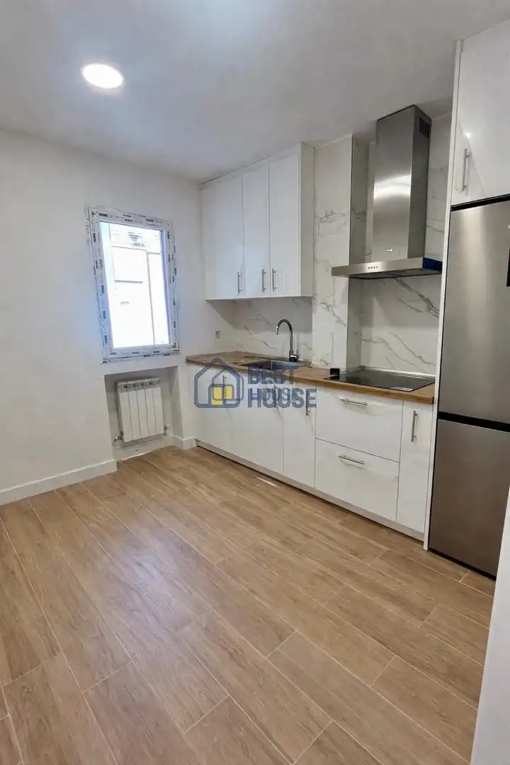Kitchen of Flat for rent in León Capital   with Heating, Parquet flooring and Storage room