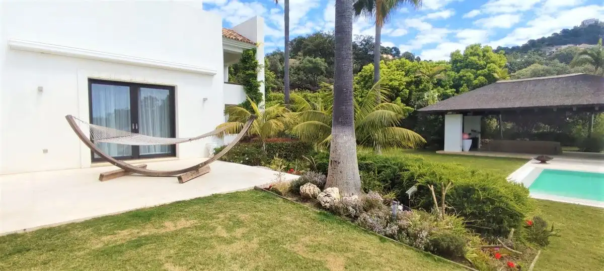 Jardín de Casa o chalet en venta en Benahavís con Aire acondicionado, Jardín privado y Terraza