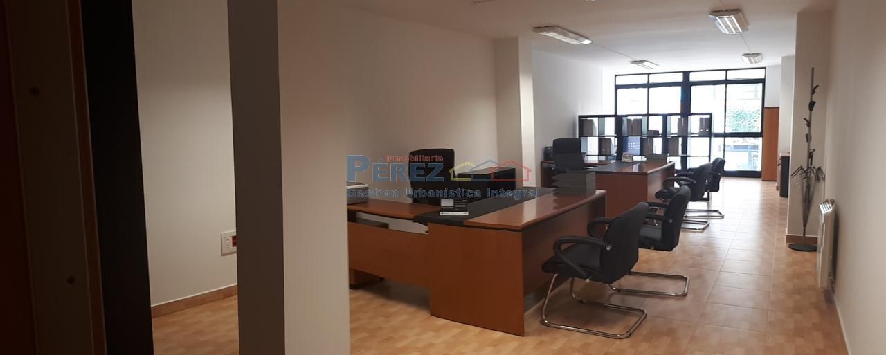 Oficina de alquiler en Fene con Calefacción