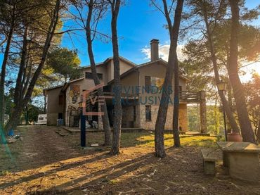 Casa con balcone in vendita a Seva