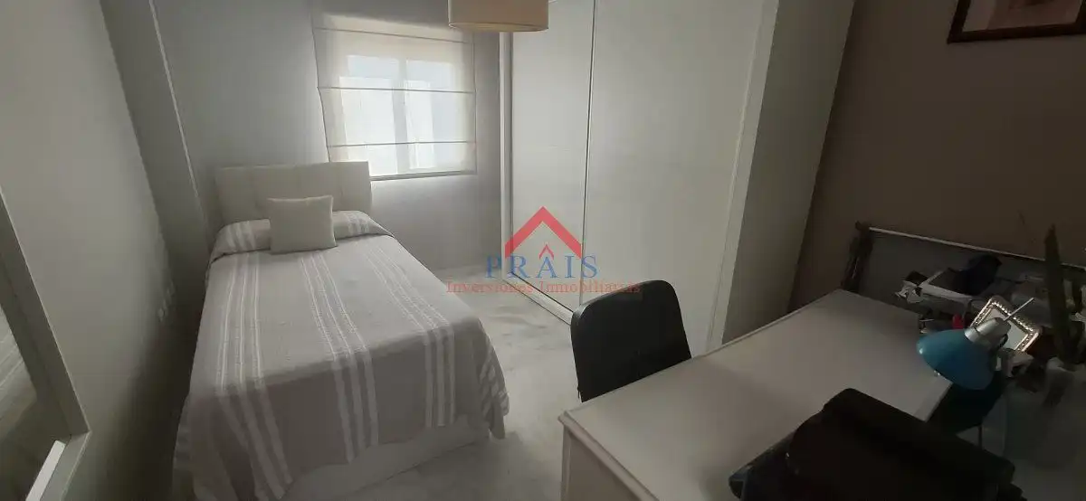 Habitación de Casa adosada en venta en Utrera con Aire acondicionado y Trastero