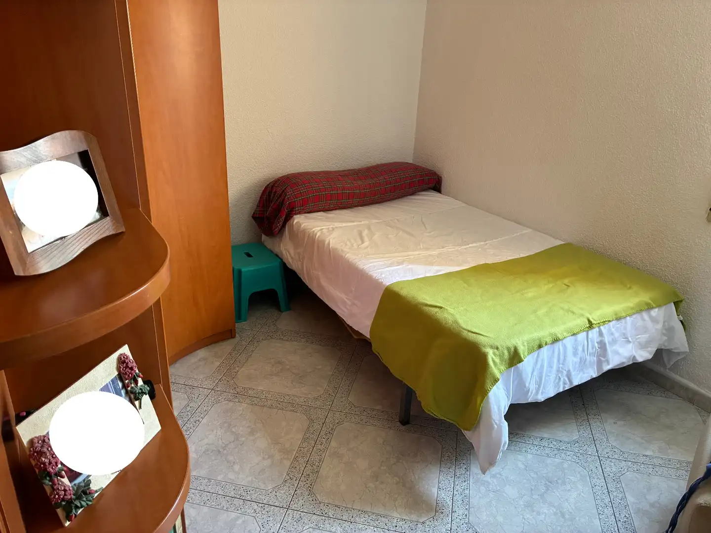 Habitación de Piso en venta en Los Barrios con Amueblado