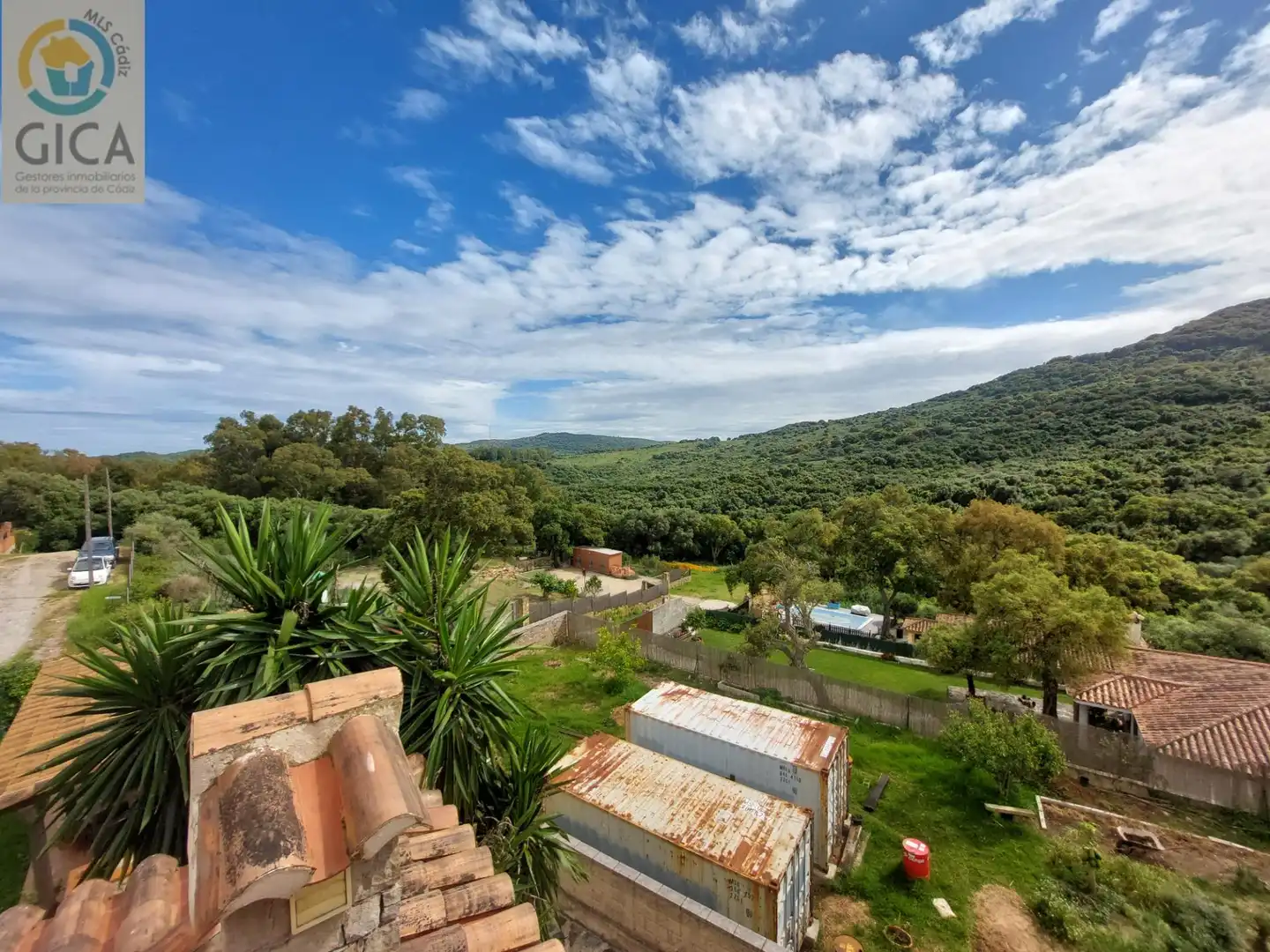 Jardí de Casa o xalet en venda en Algeciras amb Aire condicionat, Jardí privat i Piscina