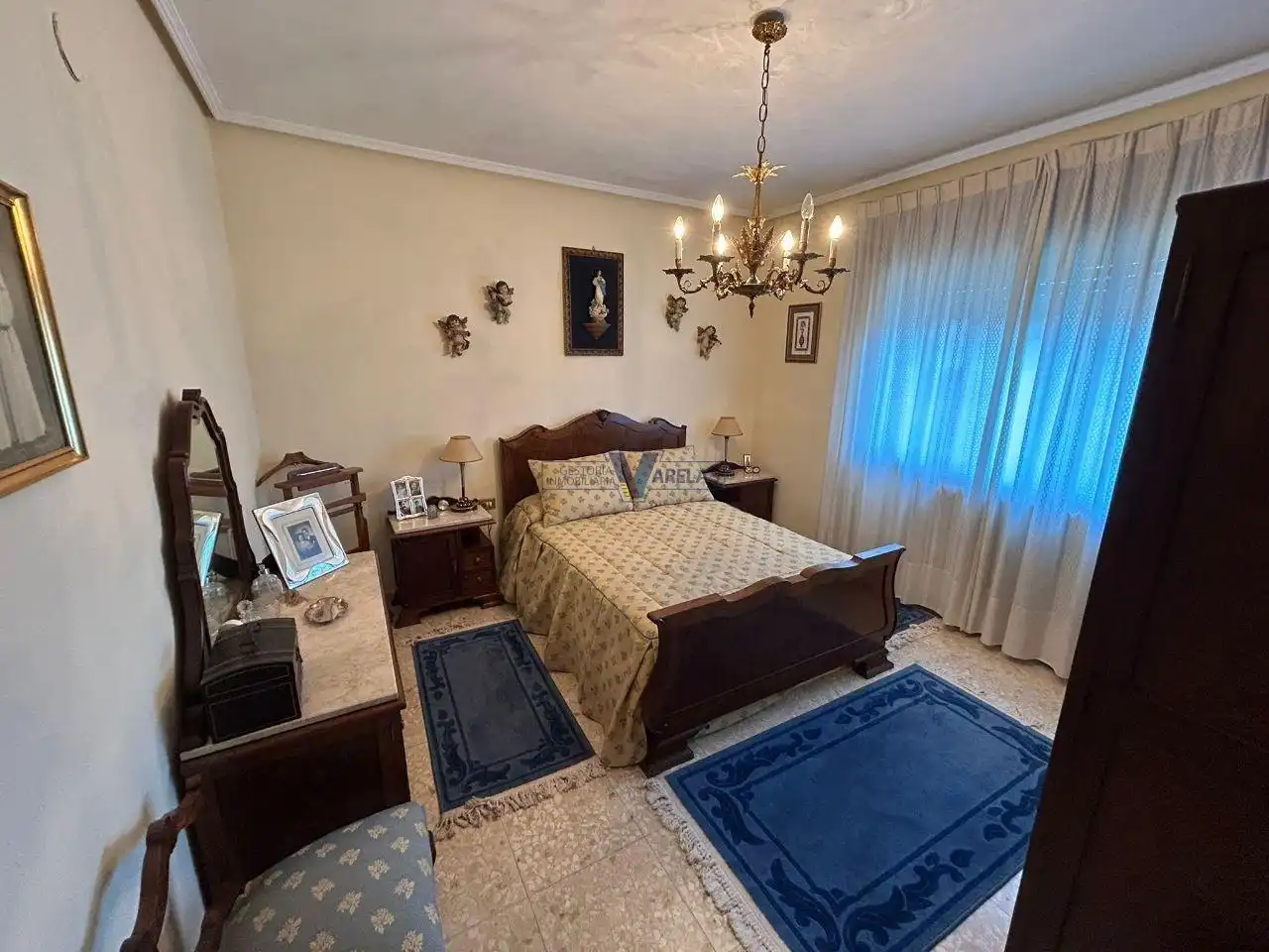 Habitación de Casa o chalet en venta en Ourense Capital  con Calefacción, Jardín privado y Terraza