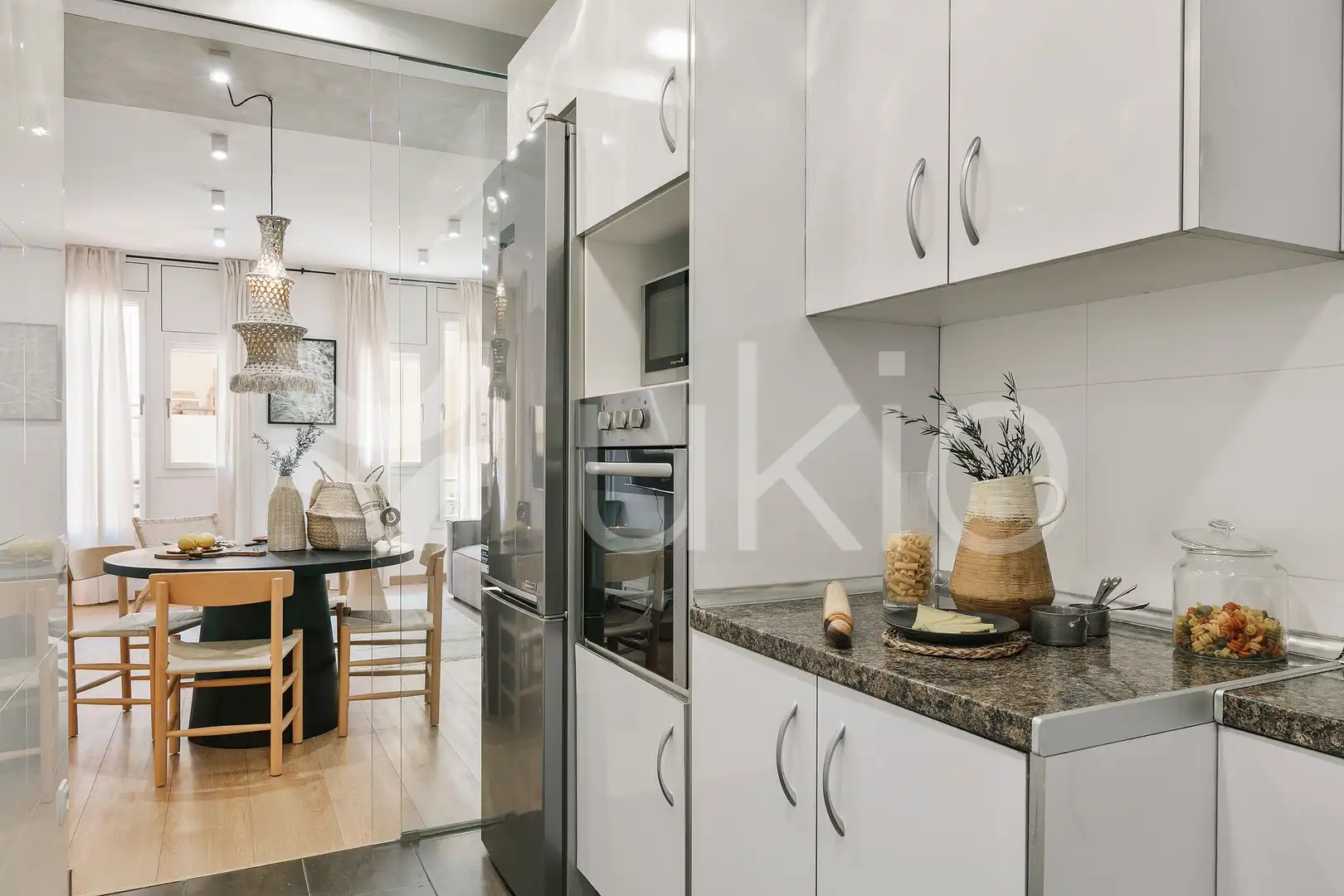 Cocina de Apartamento de alquiler en Barcelona con Aire acondicionado, Calefacción y Amueblado
