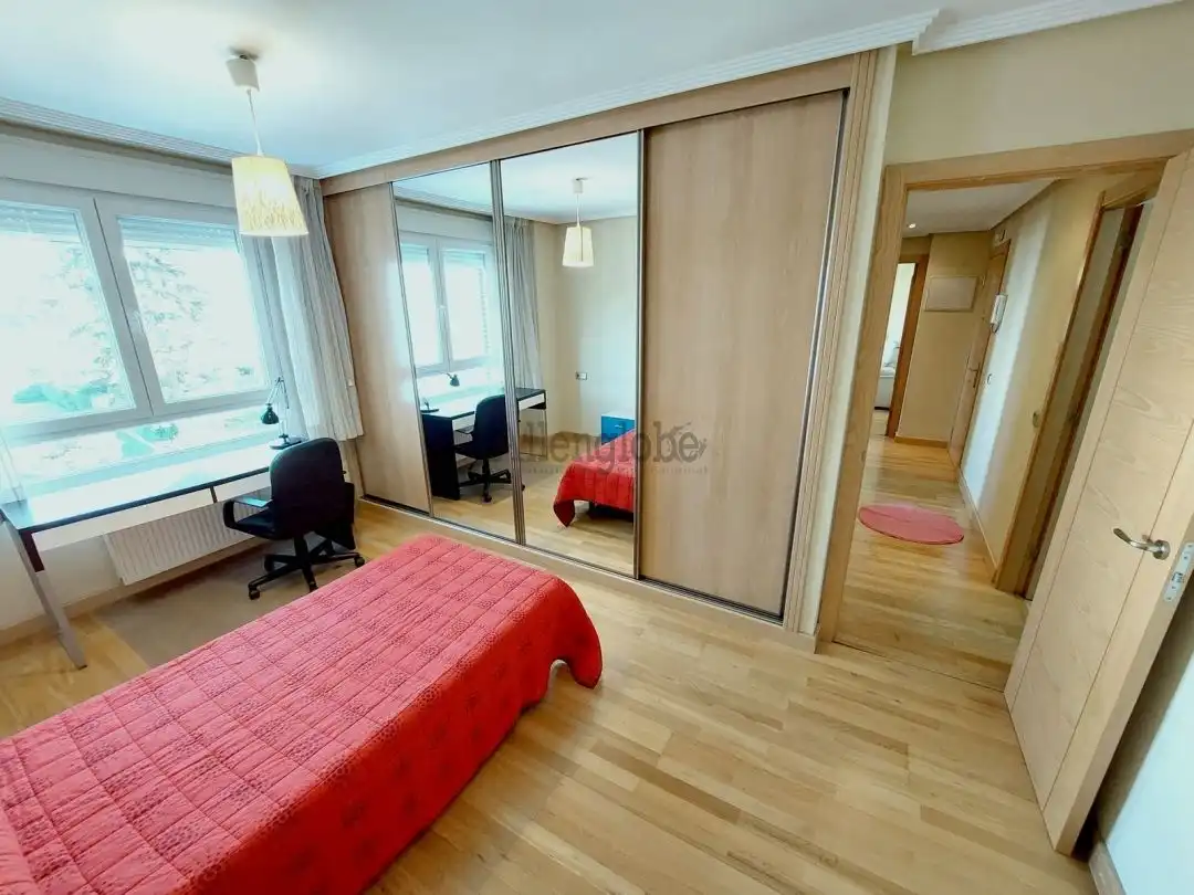 Wohnung mit Aufzug zur Miete in Calle Vicente Aleixandre, imagen 2