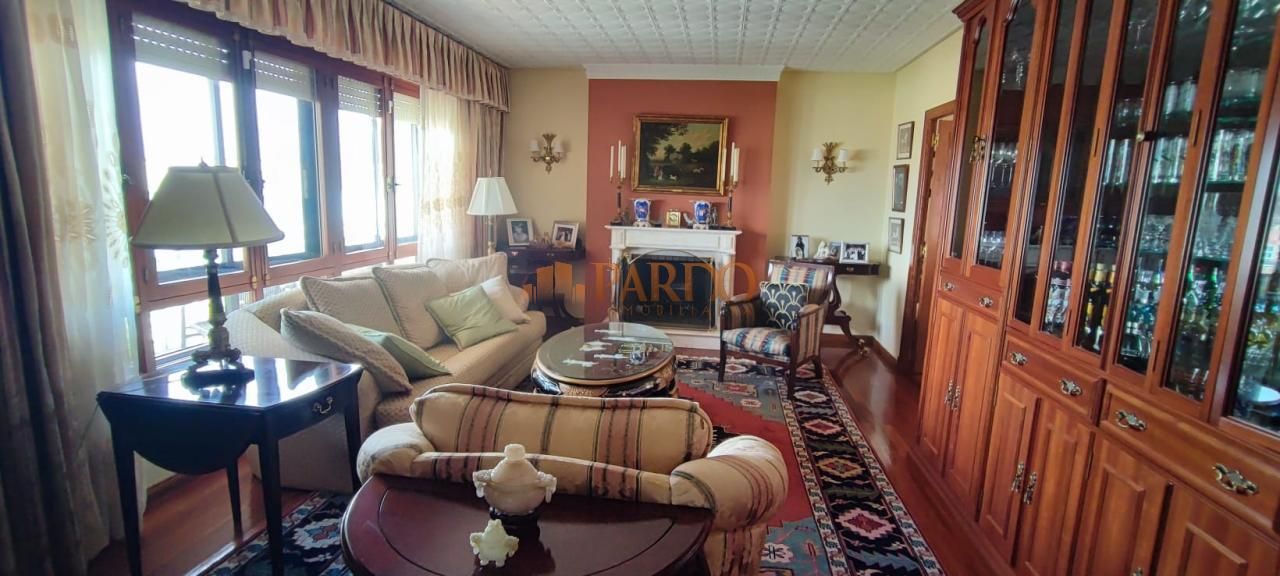 Sala d'estar de Casa o xalet en venda en Fene amb Calefacció i Jardí privat