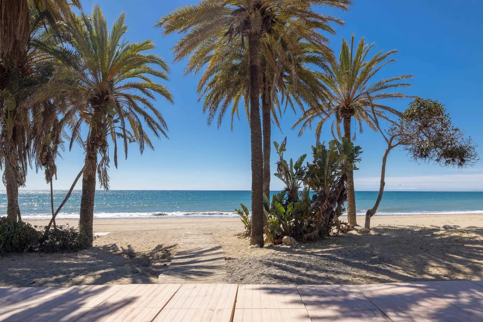 Außenansicht von Wohnung zum Verkauf in Marbella mit Klimaanlage, Heizung und Terrasse