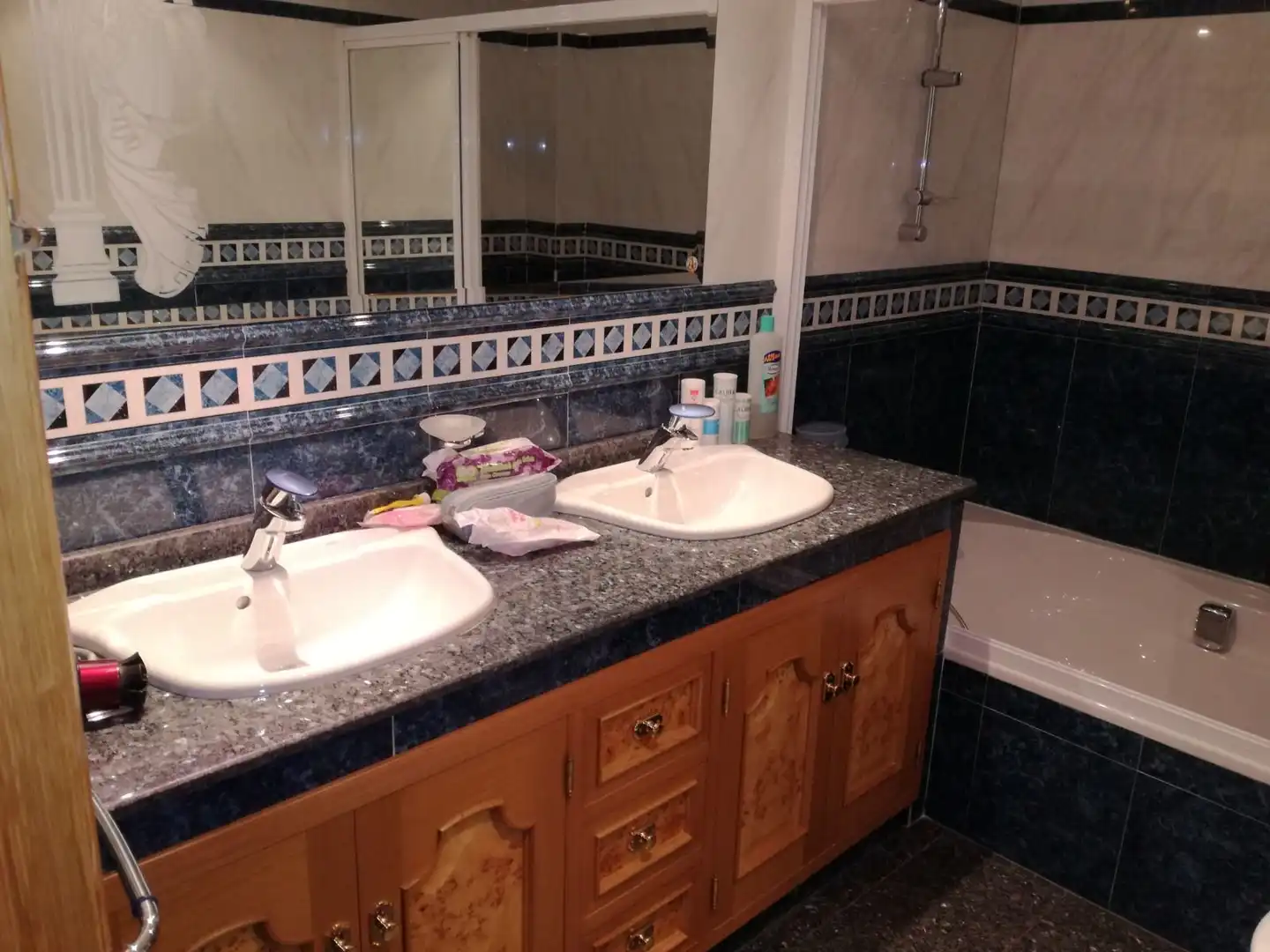 Bathroom of Flat for sale in Ronda  with Air Conditioner, Heating and Storage room