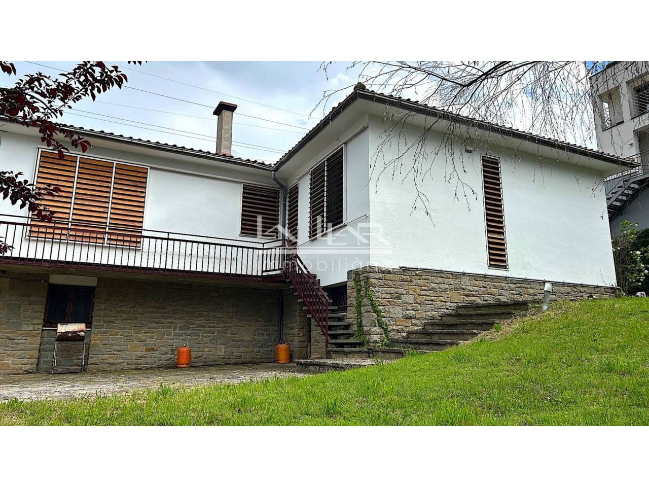 Vista exterior de Casa o xalet en venda en Vic amb Calefacció, Jardí privat i Parquet