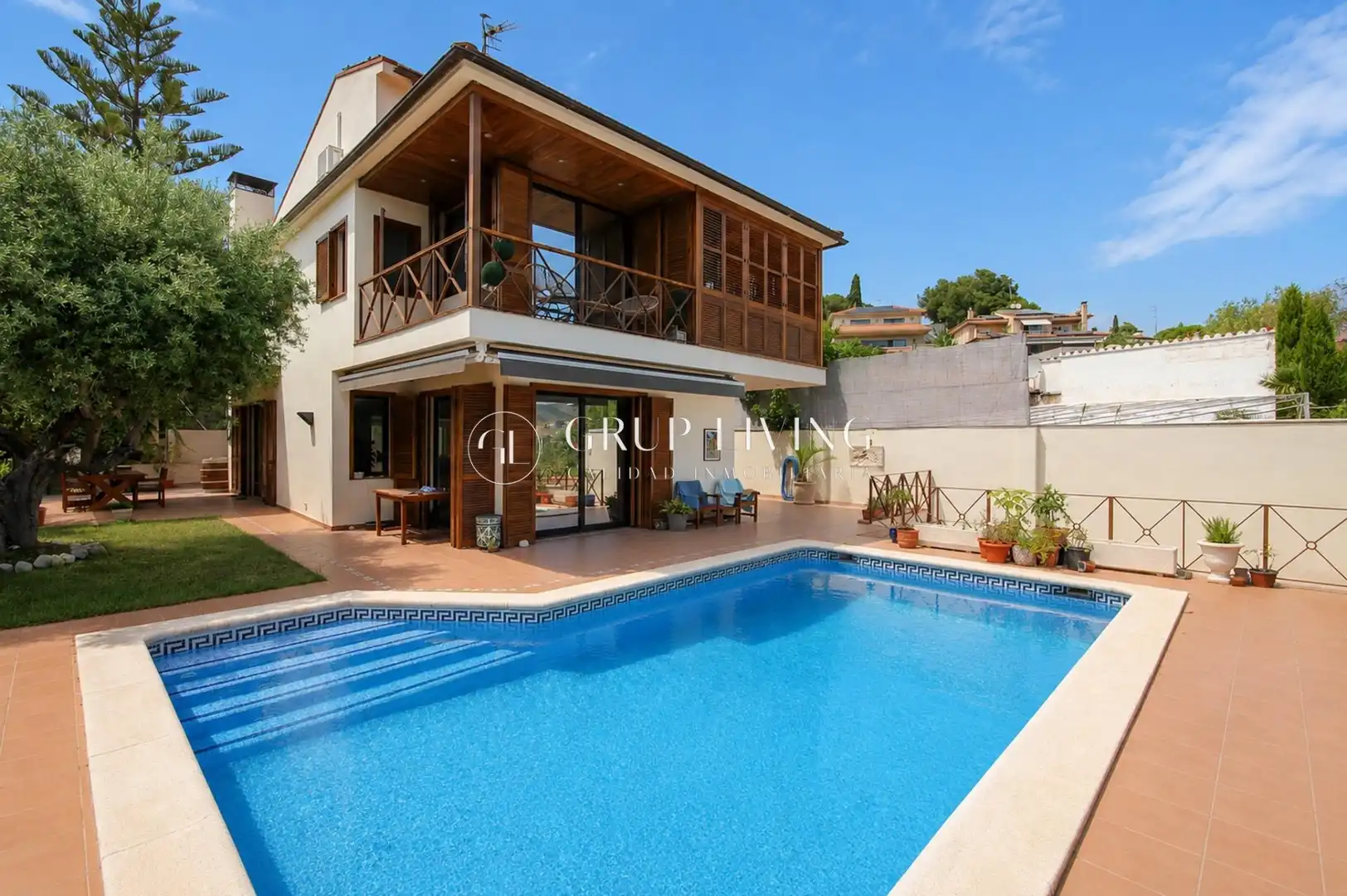 Casa amb terrassa en venda a Vallpineda - Santa Bárbara, imagen 3