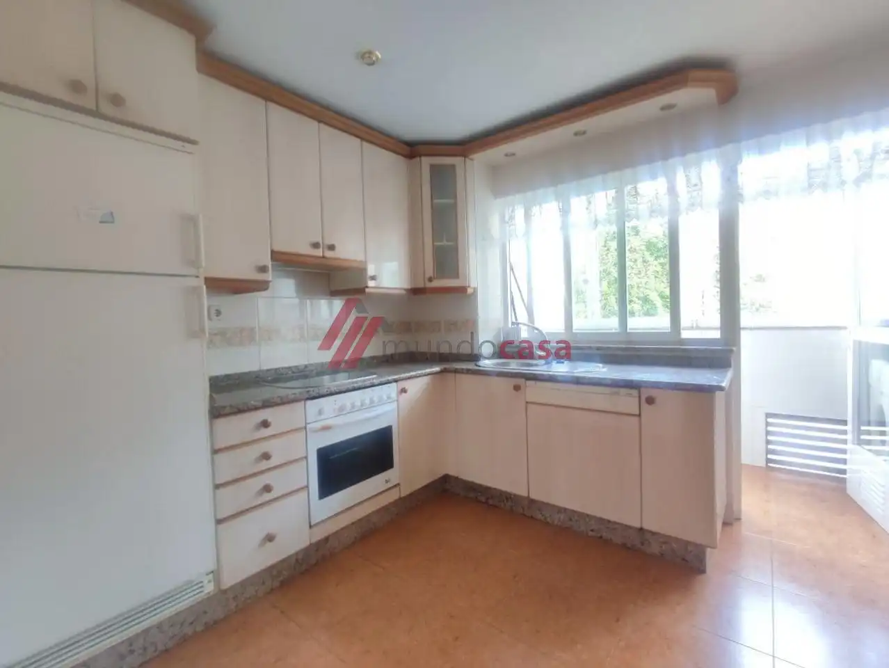 Küche von Wohnung zur Miete in Ferrol mit Heizung, Parkett und Terrasse