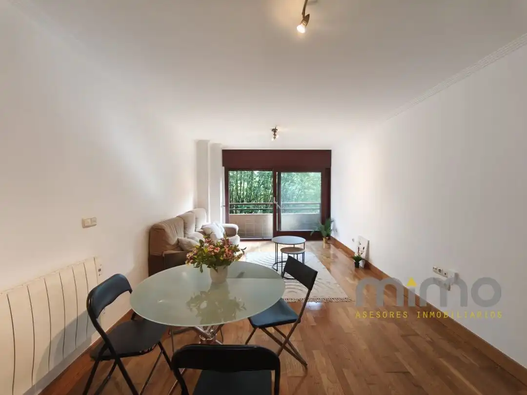 Sala de estar de Piso en venta en Errenteria con Calefacción, Trastero y Balcón