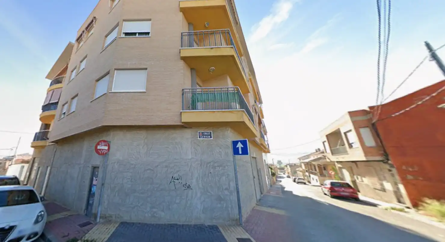 Vista exterior de Piso en venta en Murcia