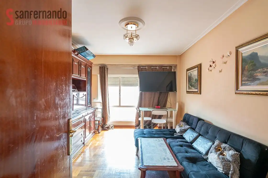 Sala de estar de Piso en venta en Santander con Parquet