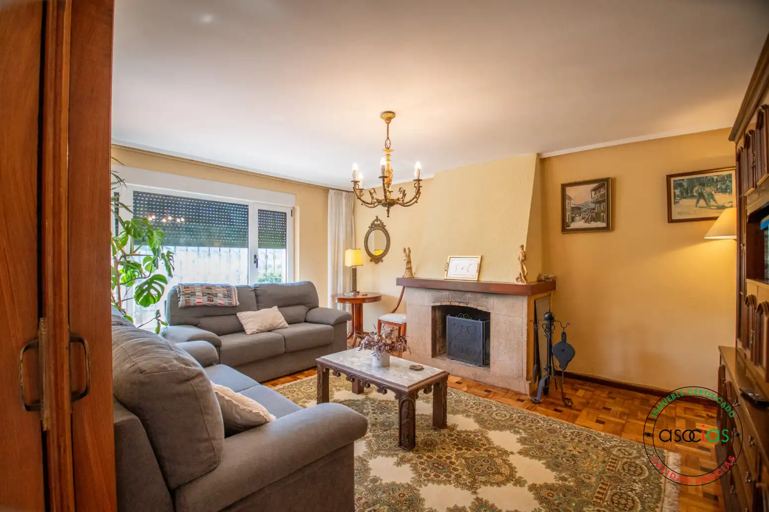 Sala de estar de Casa o chalet en venta en Villaviciosa con Calefacción, Jardín privado y Parquet
