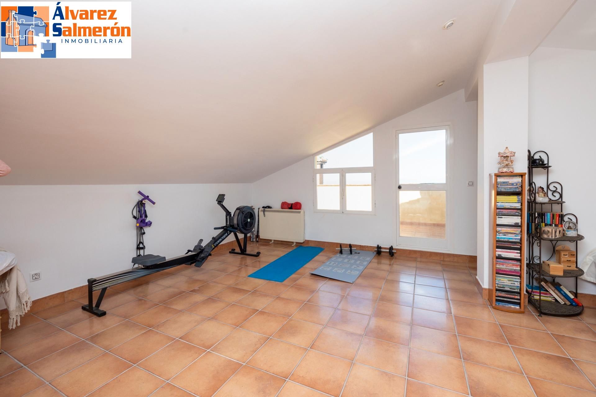 House or chalet for sale in La Zubia  with Heating, Private garden and Terrace