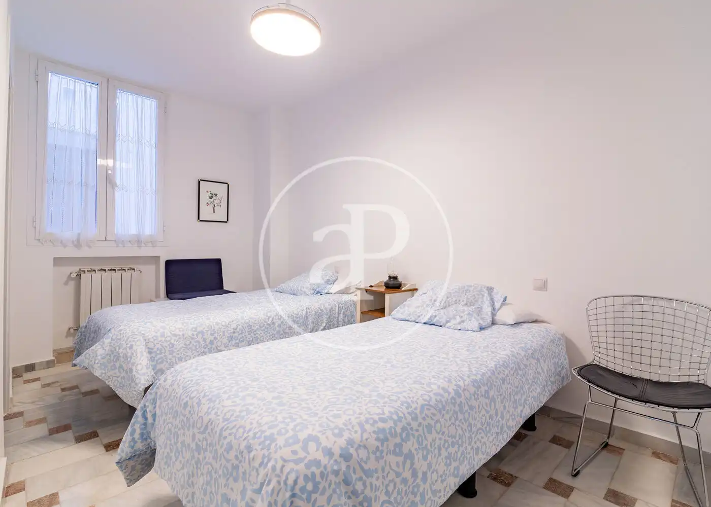 Schlafzimmer von Wohnung zur Miete in Madrid mit Klimaanlage, Heizung und Möbliert